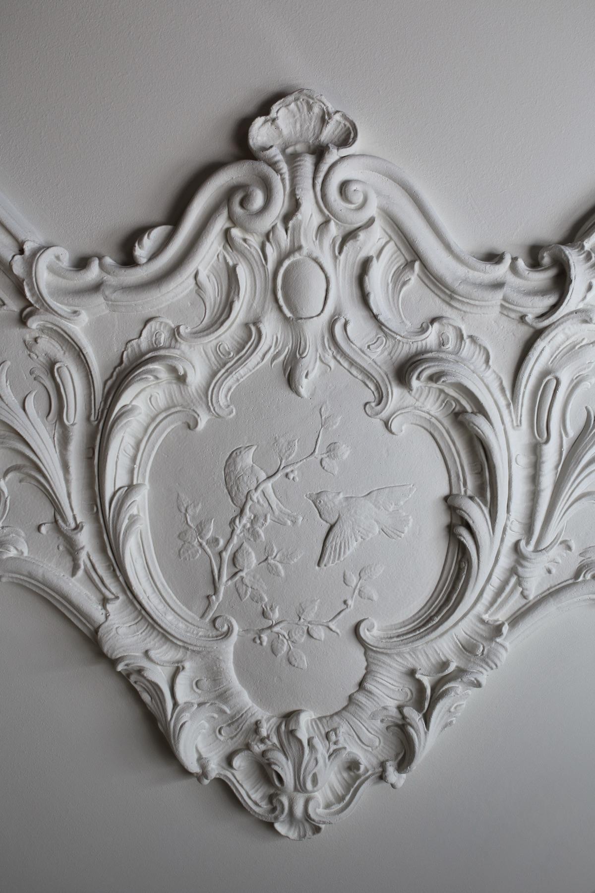 Decorative plaster element — DeCorGips