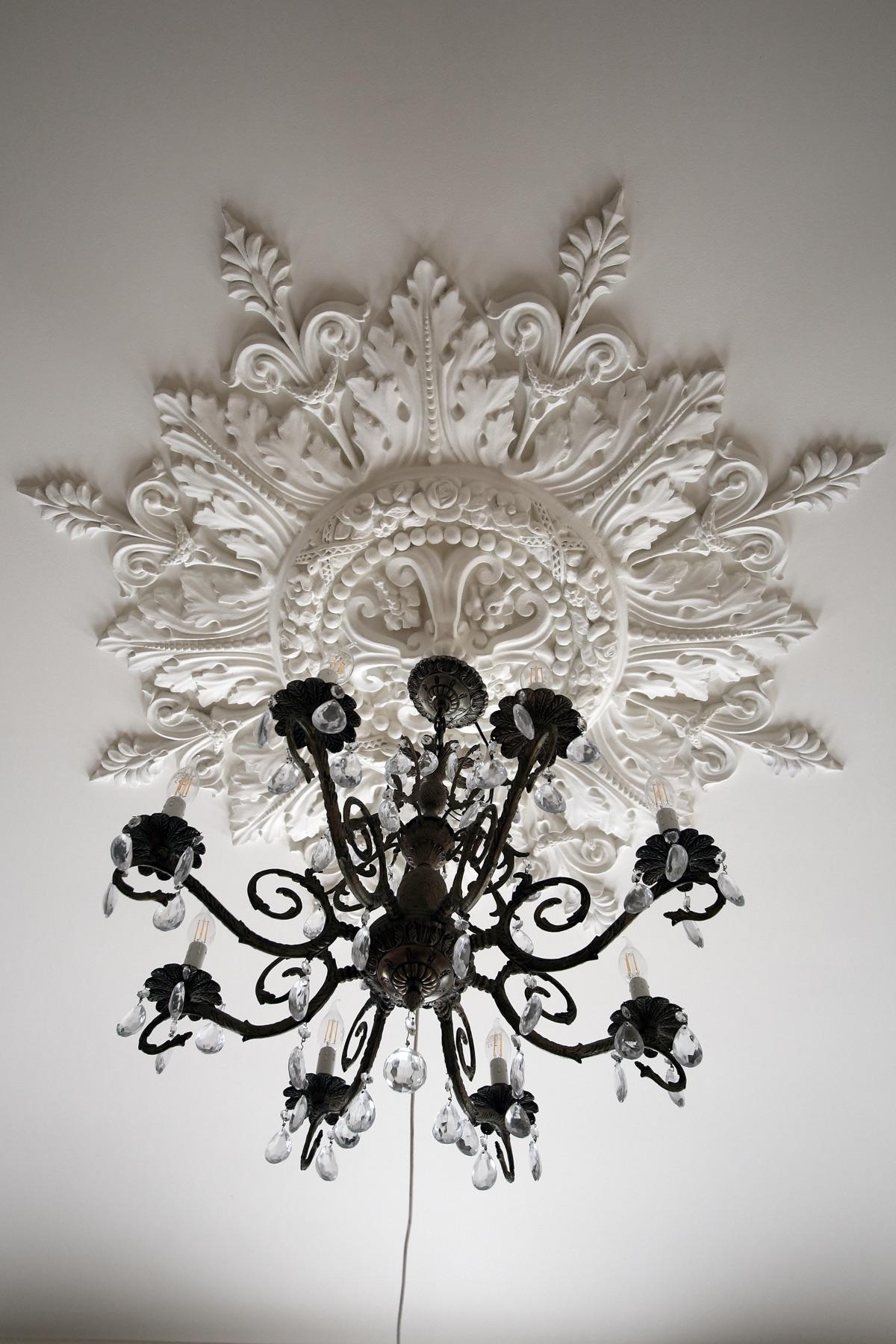 Plaster ceiling rosette — DeCorGips