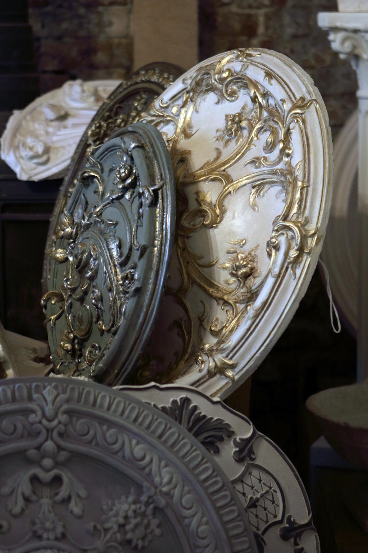 Plaster ceiling rosette — DeCorGips