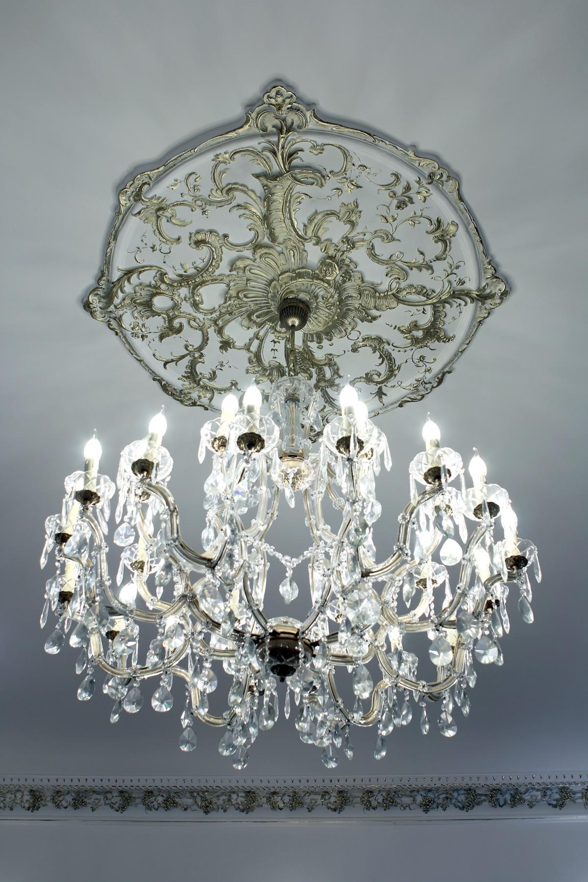 Plaster ceiling rosette — DeCorGips
