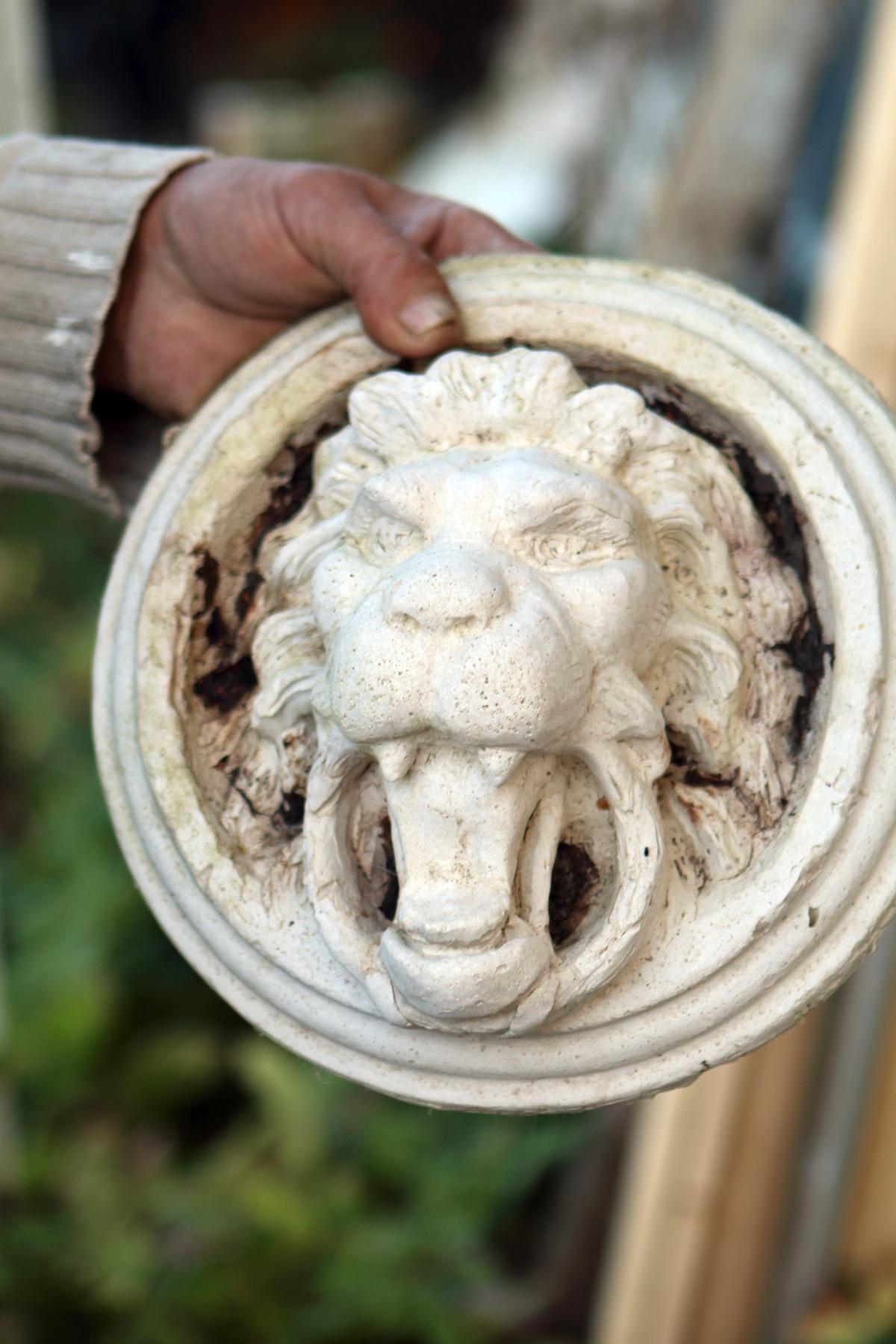 Decorative plaster element — DeCorGips