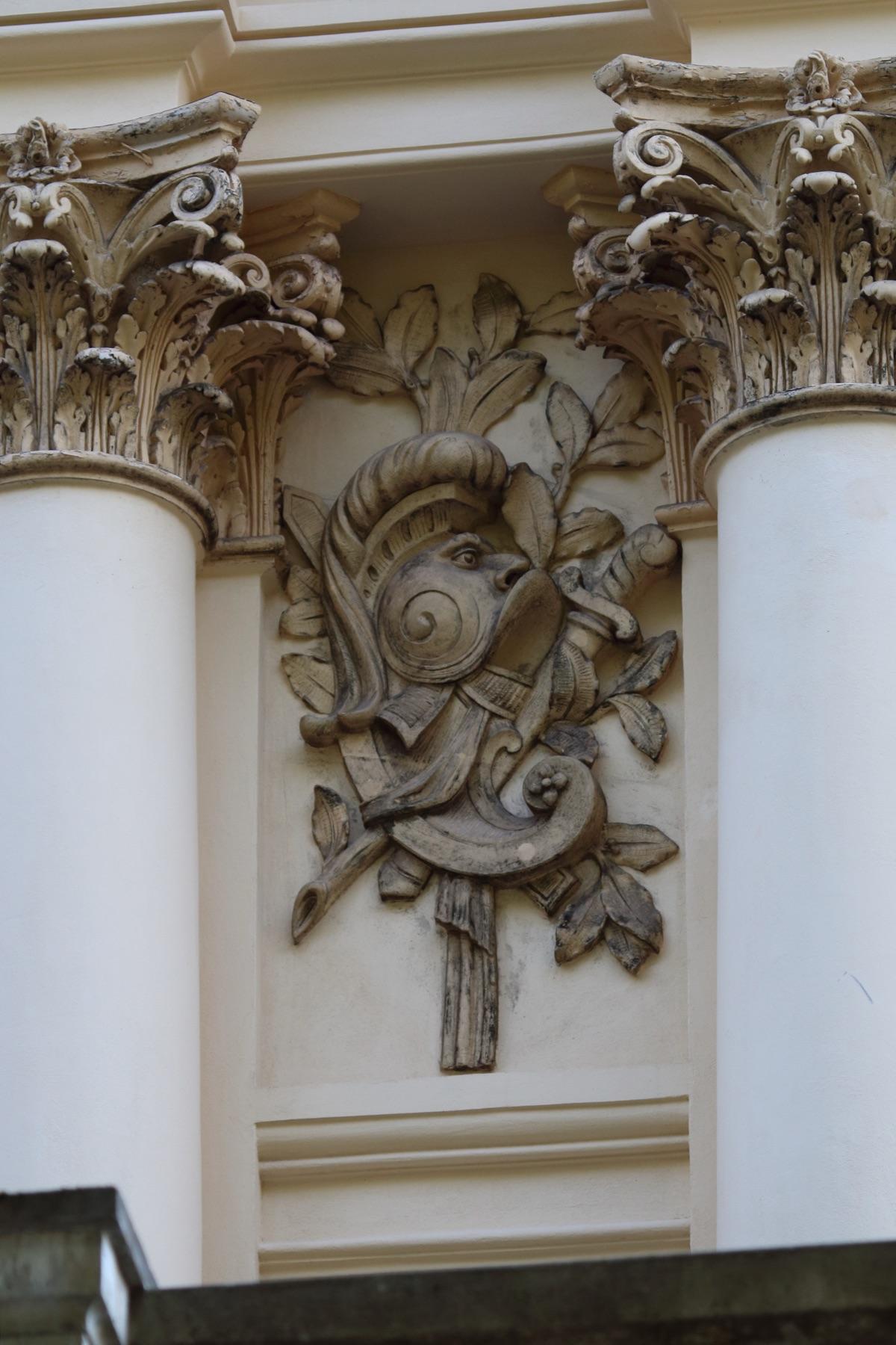 Decorative plaster element — DeCorGips